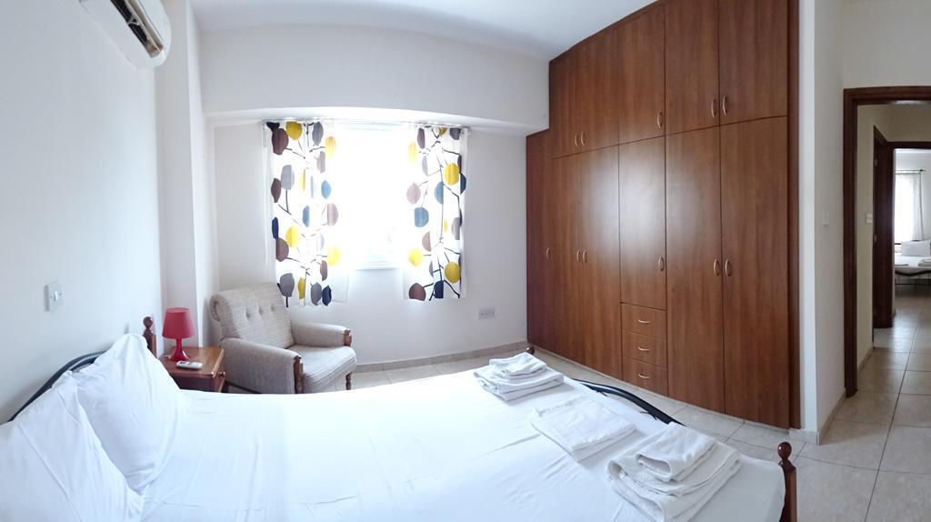 Melpo Court Apartment Geroskipou ภายนอก รูปภาพ